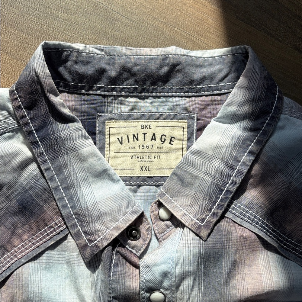 BKE Button Up - Picture 2 of 4